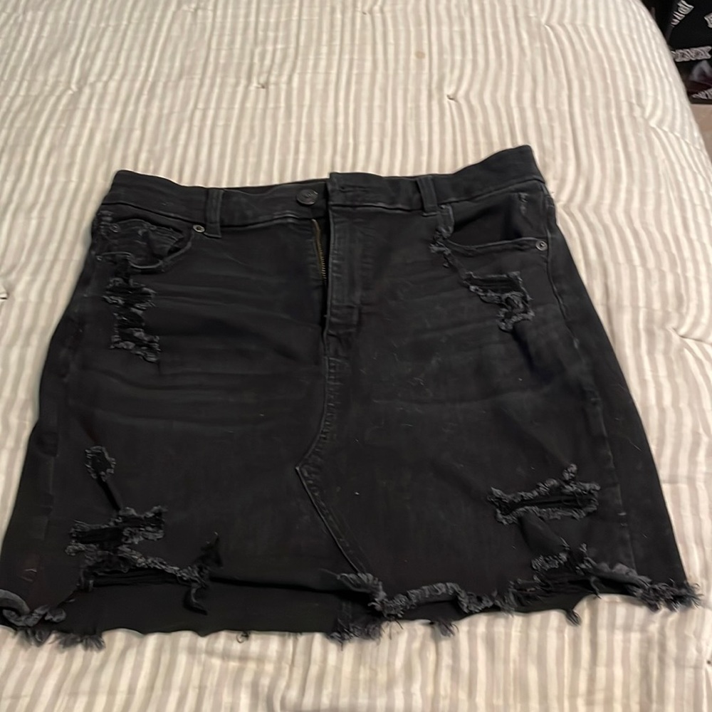 Woman’s American Eagle Size 16 Black Curvy Hi-Rise Mini Jean Skirt